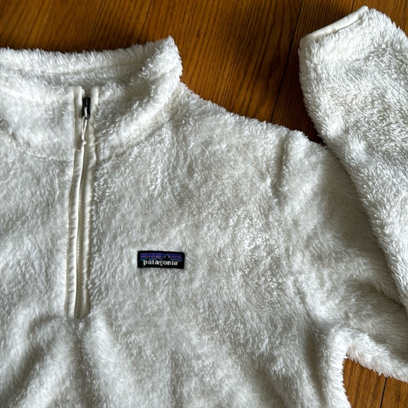 Patagonia Tops - Patagonia fleece 😍